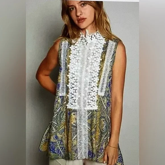 POL Sleeveless Paisley Tunic with White Lace Bib - Picture 2 of 5